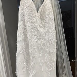 Elegant White Lace Wedding Dress